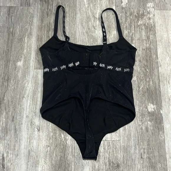 New Fabletics Yity Spotlight Shaping Demi Cup Thong Bodysuit - Picture 13 of 16